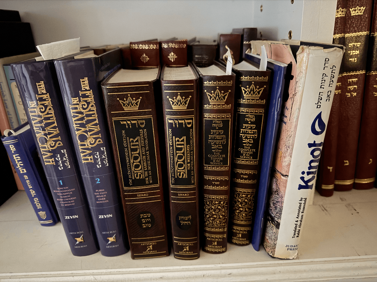 Lot: Artscroll The Festivals in Halachah 2-Vol Set, Schottenstein Interlinear Sefard Siddurim, and Kinot - Image 1